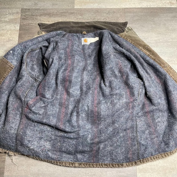 SOLD Carhartt VTG Button Down Blanket Lined Jacket - Picture 3 of 3